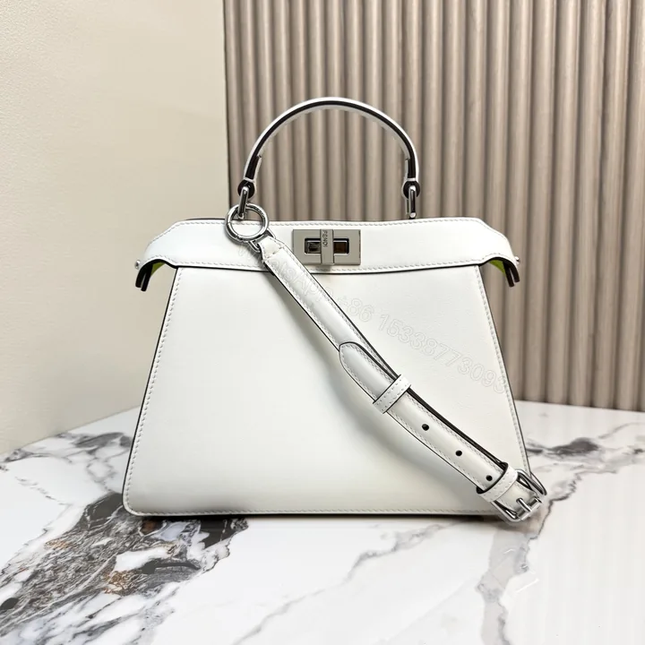 View 1 of FENDI 一比一 Peekaboo 手提包 白色銀扣斜背款