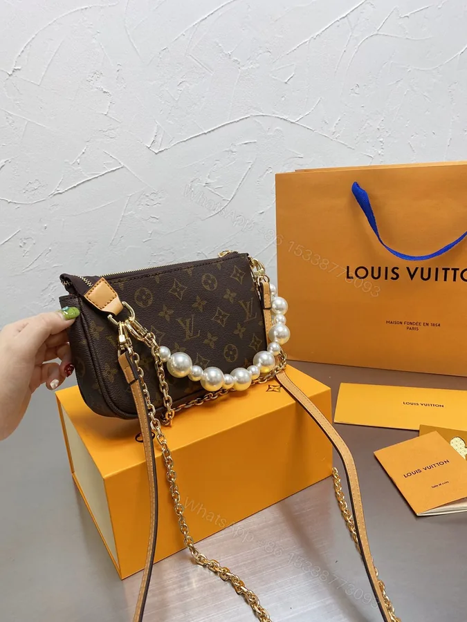 View 1 of LV Ivy Monogram