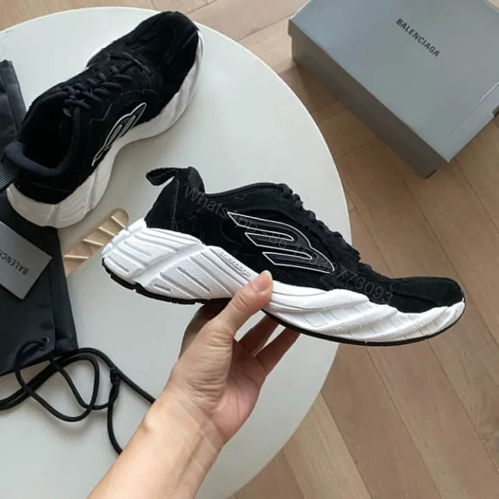 View 1 of MEN’S MONDAY SHOE IN BLACK/WHITE – BB282
