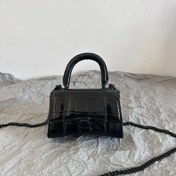 View 1 of 高仿Balenciaga*Nano系列迷你沙漏包純黑