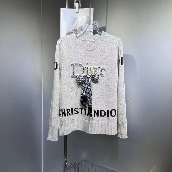 View 1 of DIOR