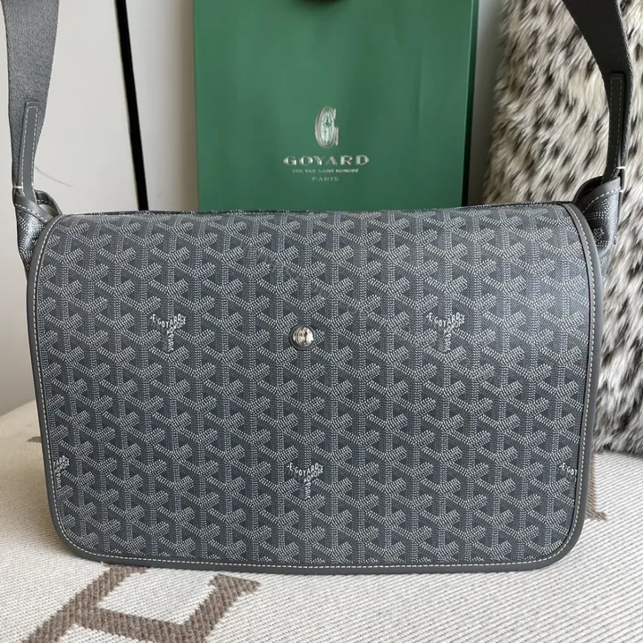 View 1 of 高仿Goyard*Capetien系列CAPETID郵差包灰色中號免檢版