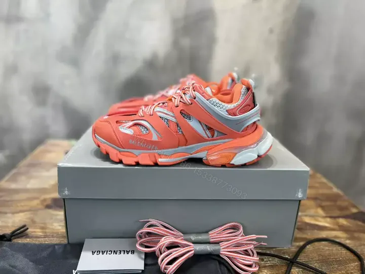 View 1 of BALENCIAGA TRACK SNEAKER – BB249