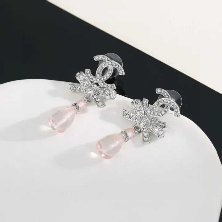 View 1 of Chanel高仿水晶耳環蝴蝶結垂墜粉晶風格飾品人氣款
