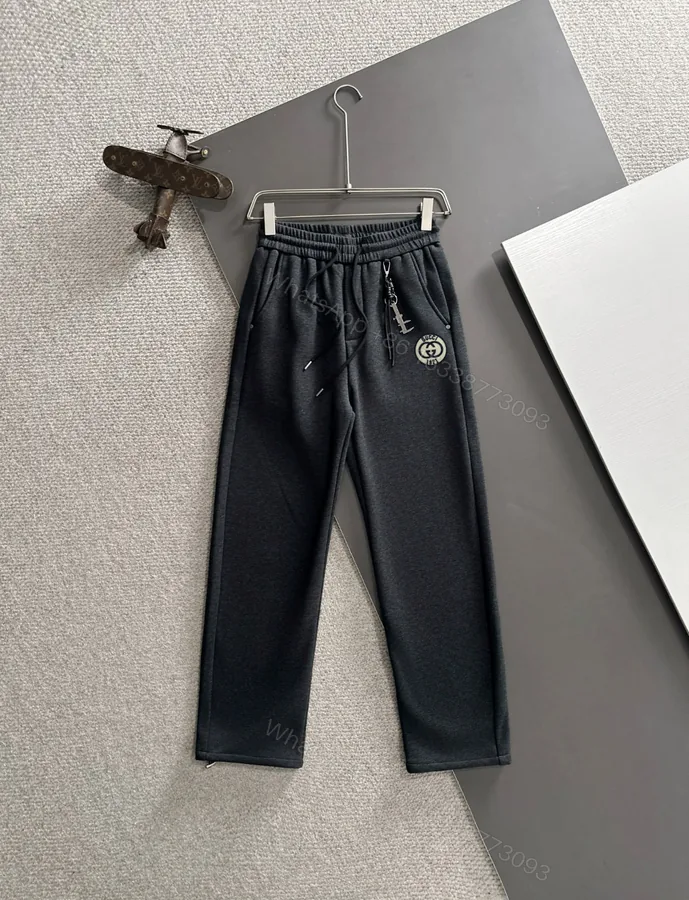 View 1 of Gucci A貨男款運動長褲 深灰色設計 彈性腰頭 日常百搭