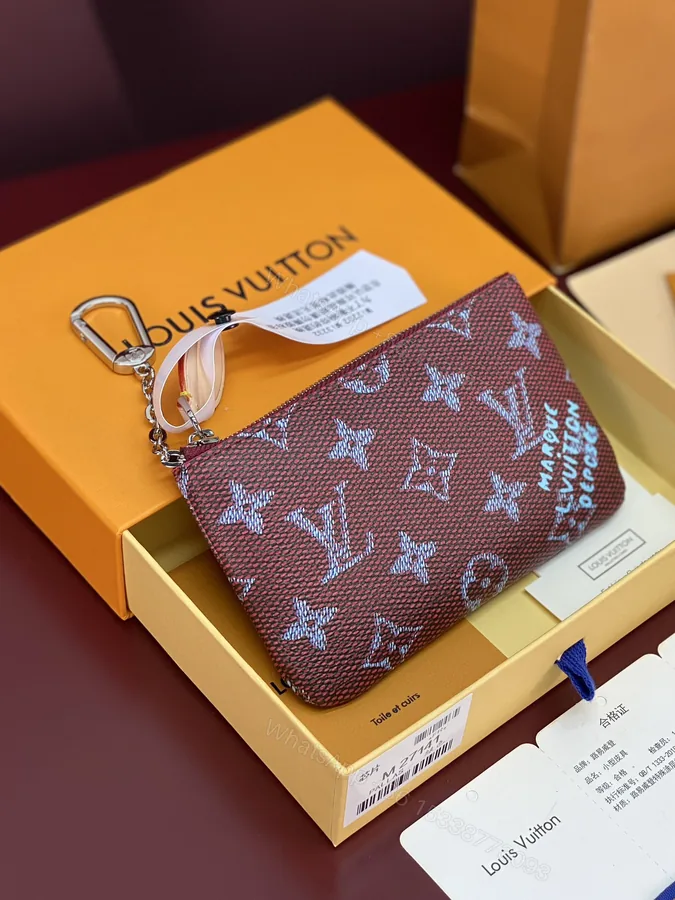 View 1 of LV 一比一 Monogram 酒紅藍字迷你零錢包 女款精品收納包