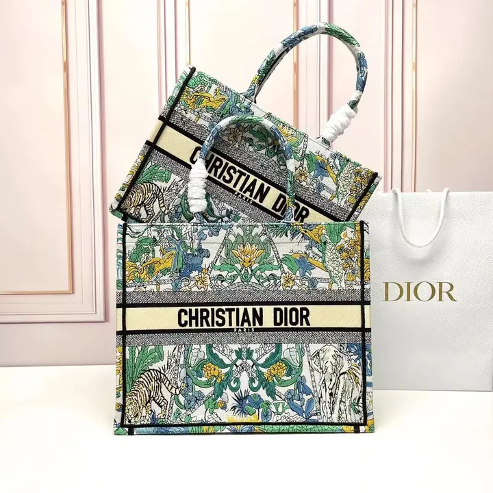 View 1 of DIOR
