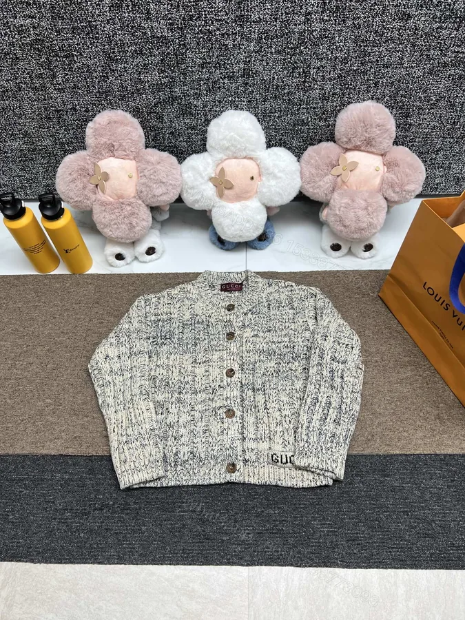 View 1 of Gucci高仿混紗針織開襟外套男款 麻灰紋理Logo刺繡