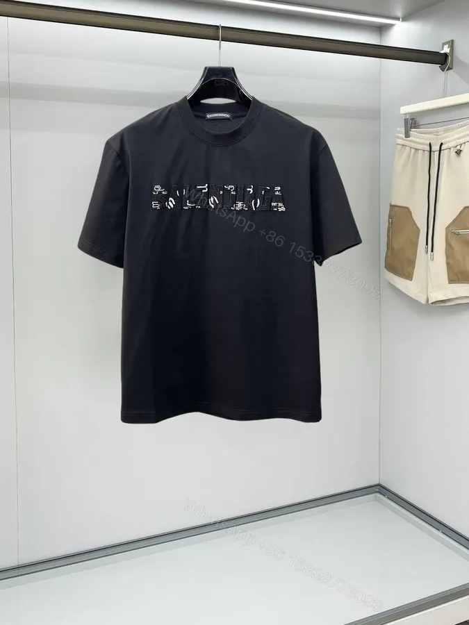View 1 of Balenciaga 高仿 男款 拼接刺繡短袖T恤 潮流百搭設計款