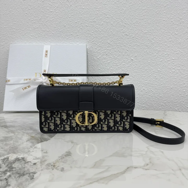 View 1 of Dior一比一女款拼接鍊條包老花混皮設計簡約大氣