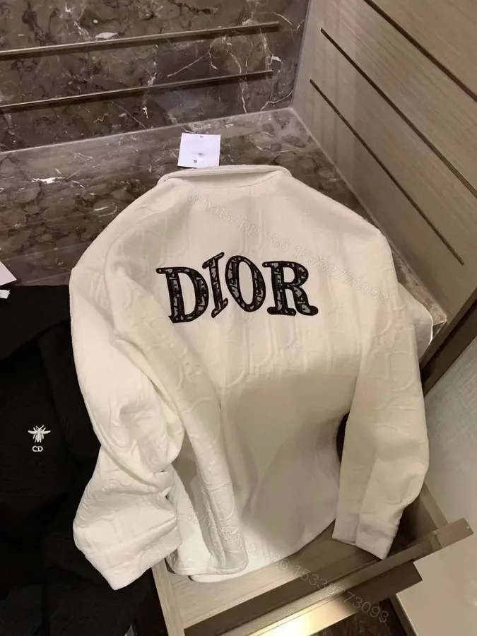 View 1 of DIOR