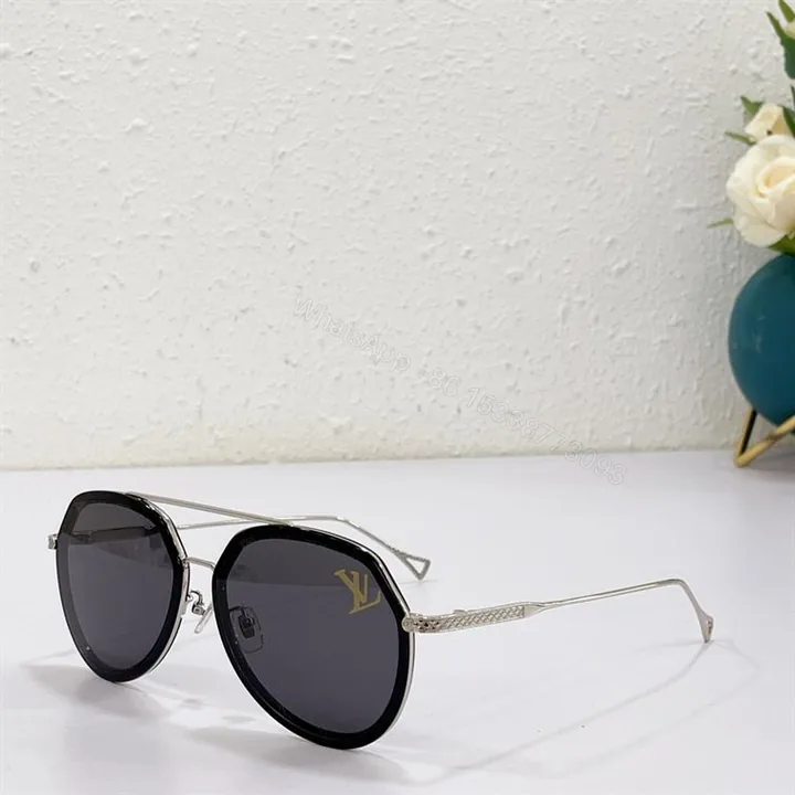 View 1 of LV SUNGLASSES – GLVT13