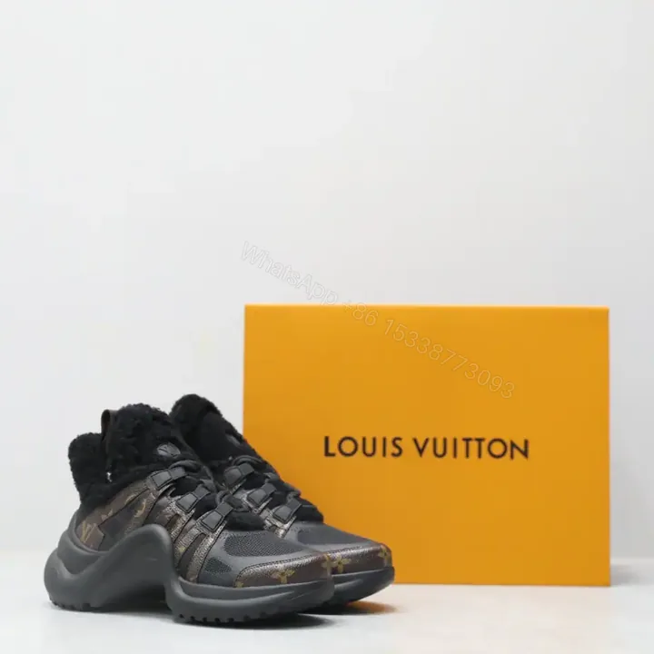 View 1 of LV ARCHLIGHT SNEAKER – LSVM019
