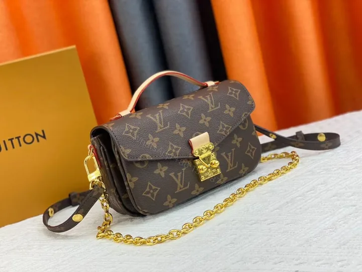 View 1 of Laveszi Luxury Bags LV 571