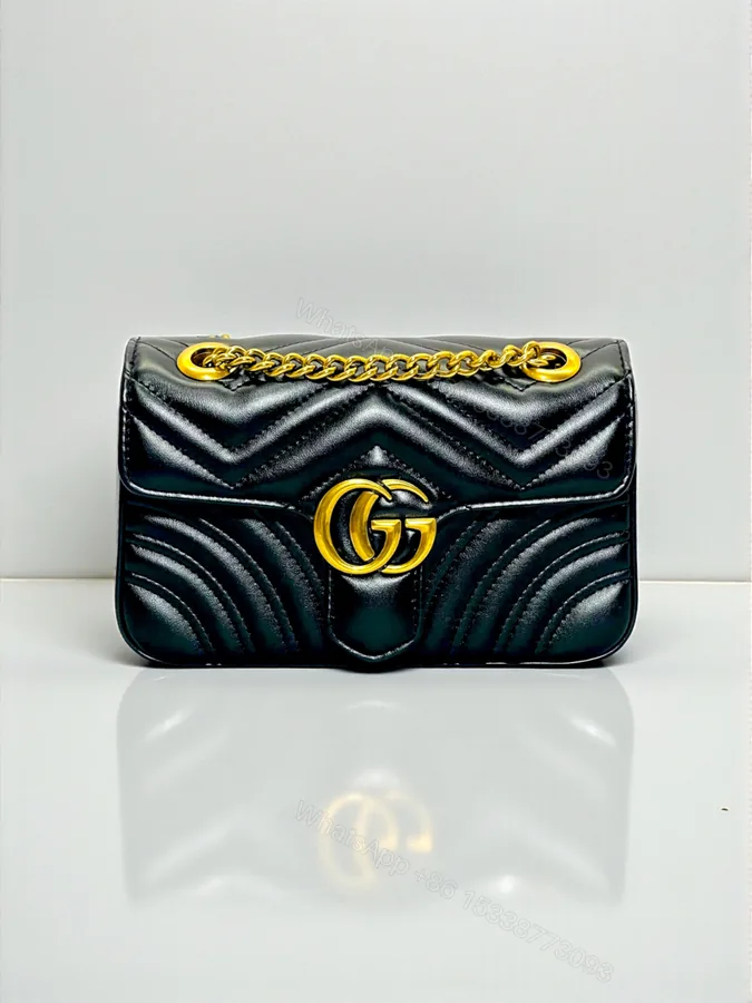View 1 of Svelte Luxe