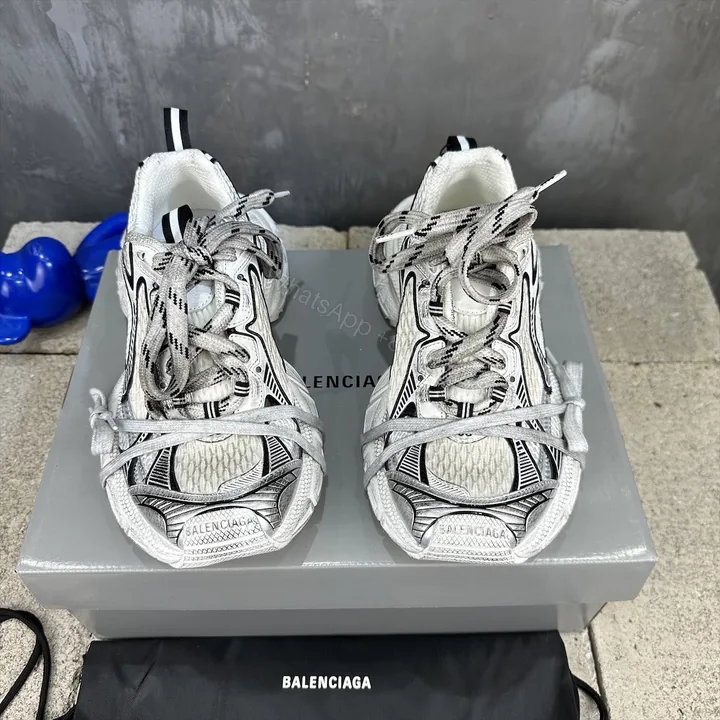 View 1 of Balenciaga 高仿白黑老爹鞋立體線條拼接科技感十足