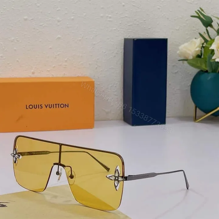 View 1 of LV SUNGLASSES – GLVT20