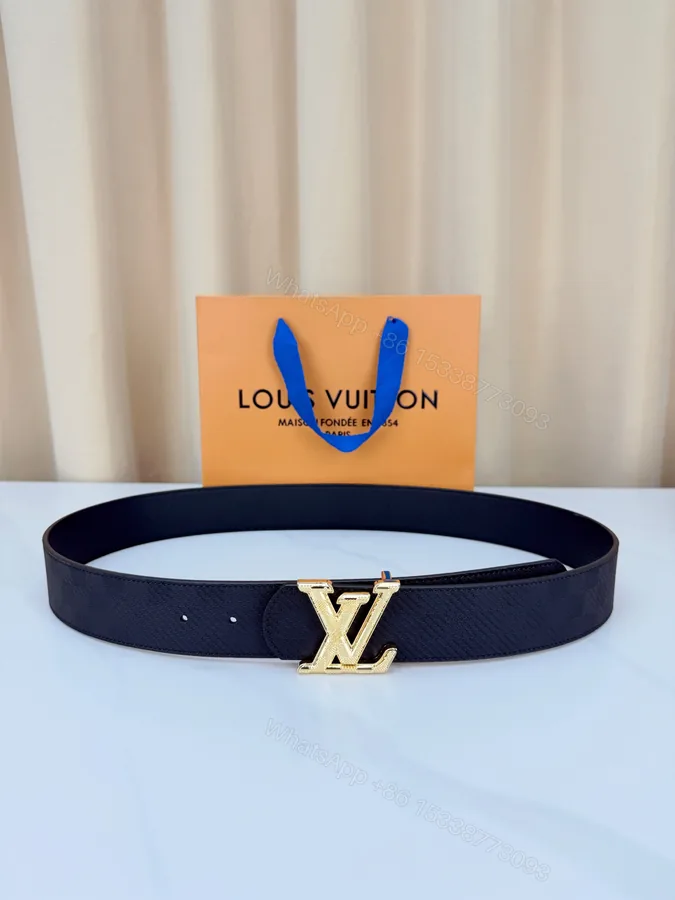 View 1 of LV 原單男款黑色LV扣真皮皮帶 金色字母扣商務款