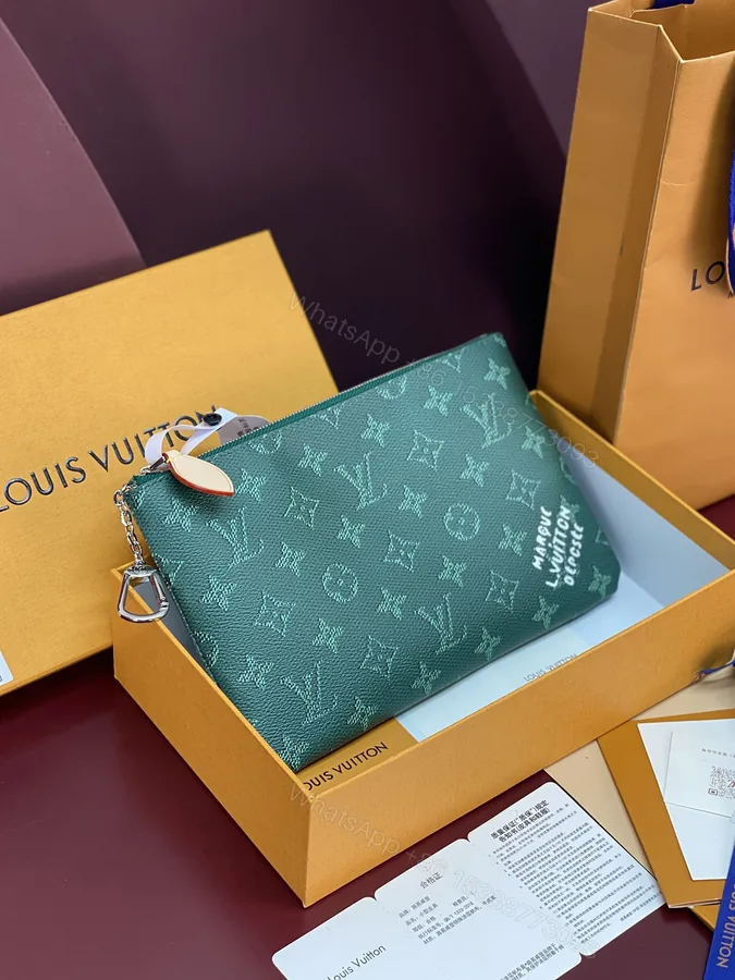 View 1 of LV A貨 Monogram 翡翠綠拉鍊零錢包 女款精品收納小包