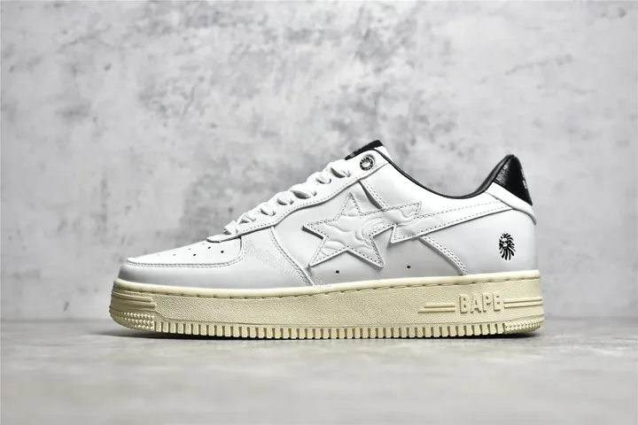 View 1 of A BATHING APE STA WHITE REPS 022