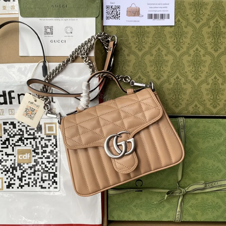 View 1 of GUCCI 高仿GG Marmont 焦糖菱格肩背包 銀鍊雙G扣