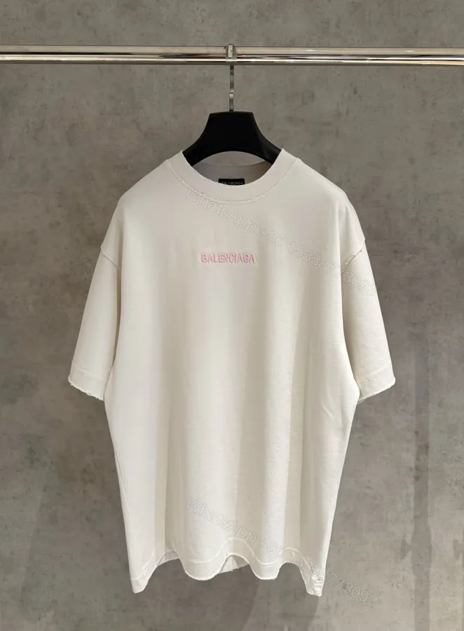 View 1 of Balenciaga高仿白色短袖T恤粉色小字LOGO簡約質感款