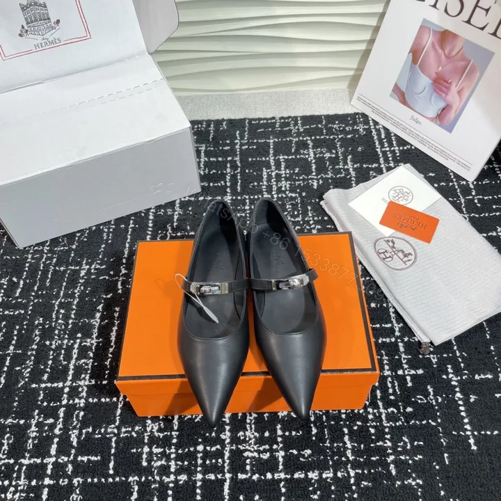 View 1 of 高仿Hermes*Kelly系列H251002Z02小牛皮休閒單鞋黑色免檢版