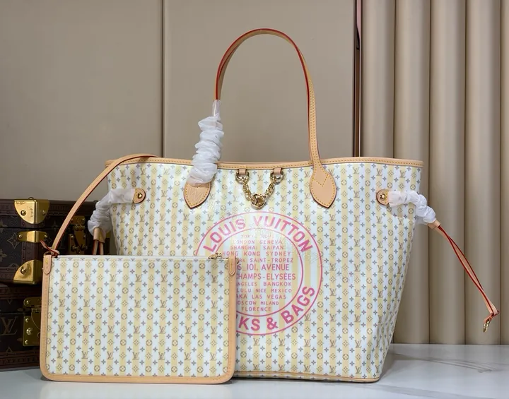 View 1 of LV 原單 Trunks & Bags 復古老花托特包 大容量購物包