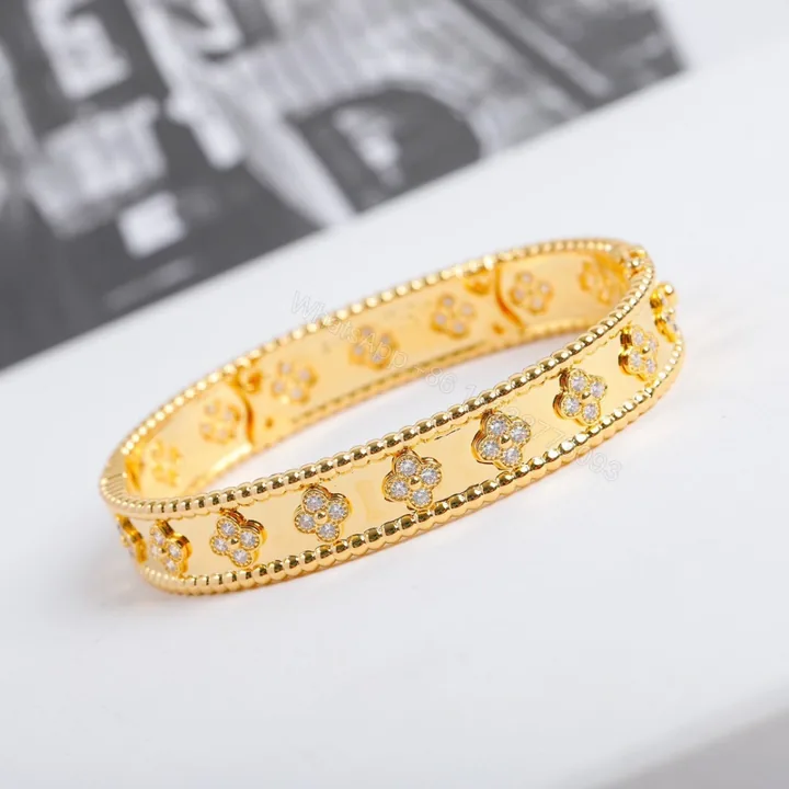 View 1 of 高仿首飾VanCleef&Arpels*RO3YB00萬花筒手鐲寬版黃金款
