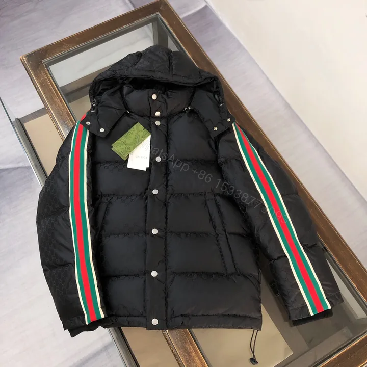 View 1 of Gucci高仿運動風羽絨外套紅綠撞色條紋拼袖