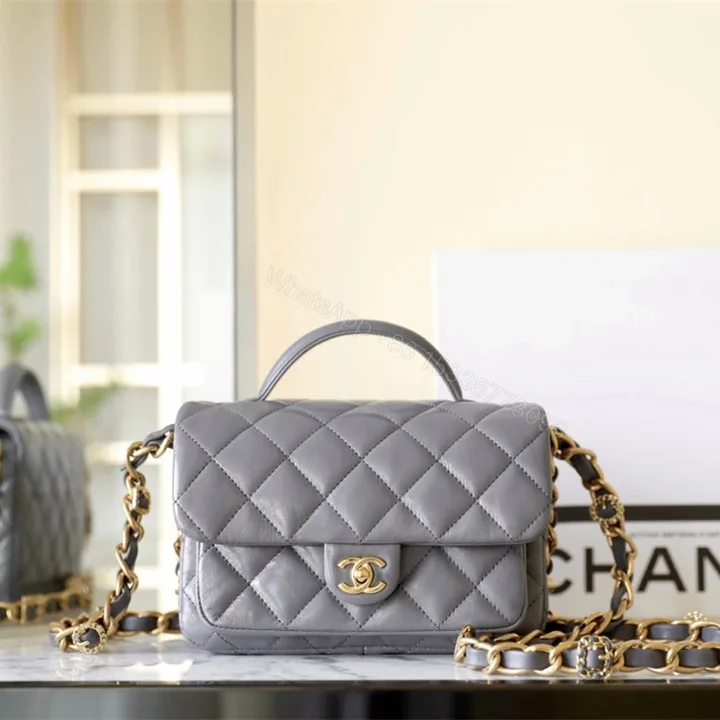 View 1 of 高仿Chanel24A*AS4992小羊皮手柄包免檢版
