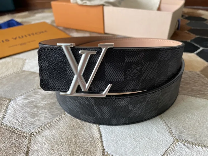 View 1 of LV 高仿 男款 咖啡棋盤格皮帶 經典百搭商務款