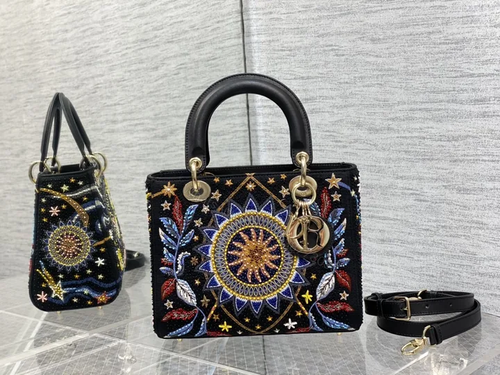 View 1 of Dior 原單 女款 Lady 黑色彩色刺繡手提包 個性時尚款