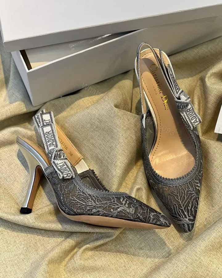 View 1 of DIOR