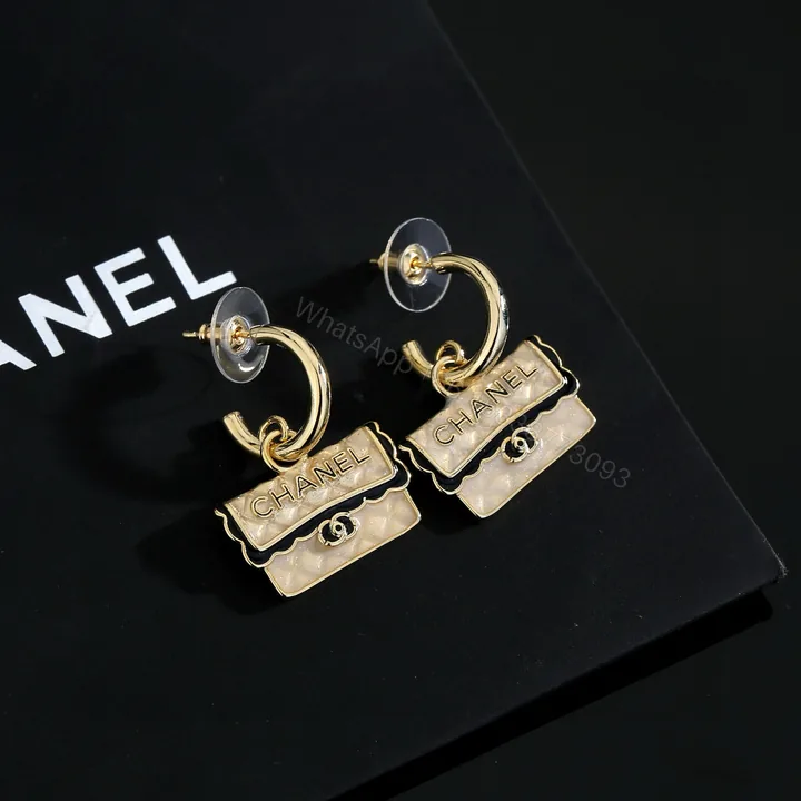 View 1 of Chanel高仿耳環女款設計包造型趣味風格新品飾品