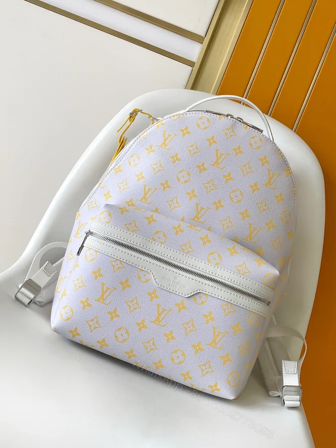 View 1 of LV 一比一白黃滿印後背包 Monogram夏季亮眼設計款