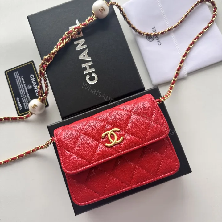 View 1 of Chanel 高仿紅色口蓋包 小羊皮金扣鏈條