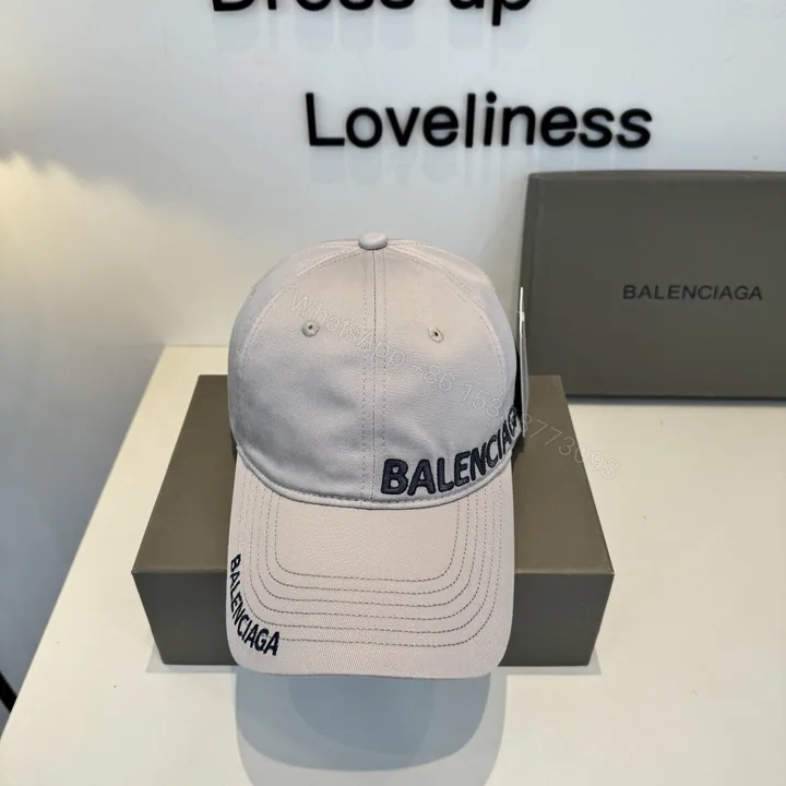 View 1 of Balenciaga一比一男女款刺绣字母棒球帽浅灰色简约百搭款