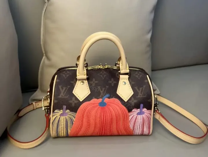 View 1 of LOUIS VUITTON