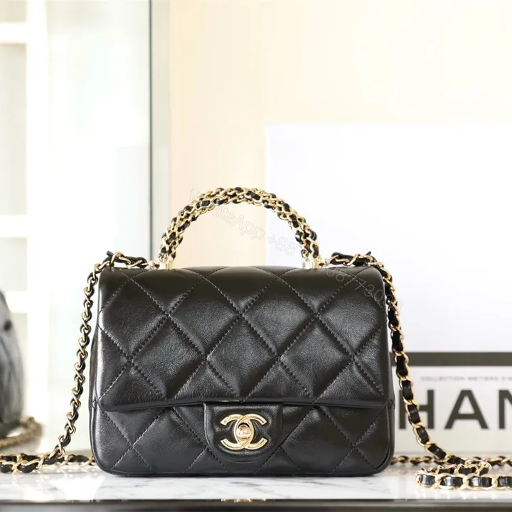 View 1 of 高仿Chanel*24B系列AS5032小羊皮單肩包黑色小號免檢版