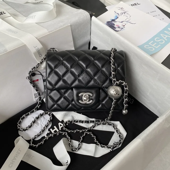 View 1 of CHANEL高仿黑色銀球鏈條包 女士菱格經典款 百搭時尚精品包