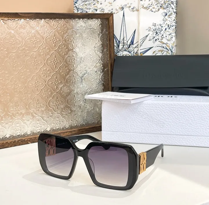 View 1 of Miss Dior sunglasses woman