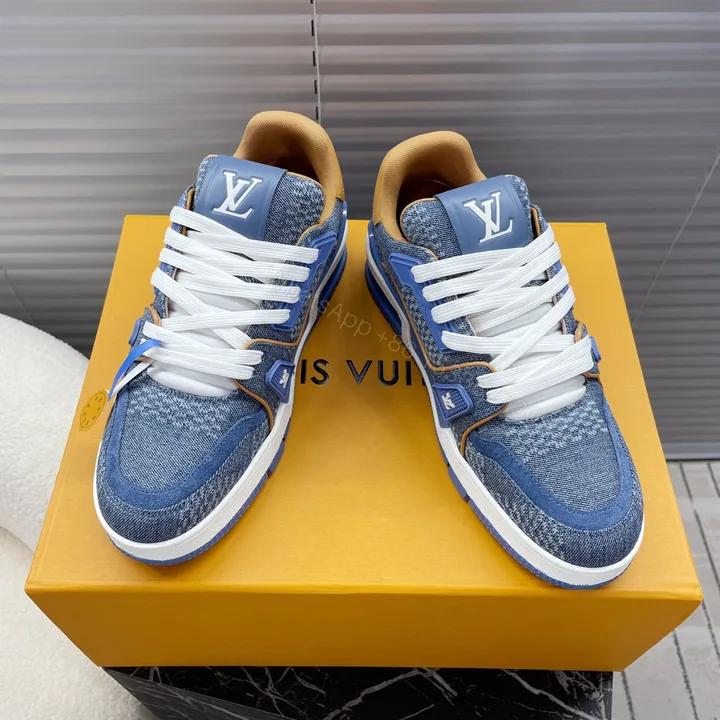 View 1 of LV 精品仿製藍色丹寧拼接運動鞋 潮流百搭款