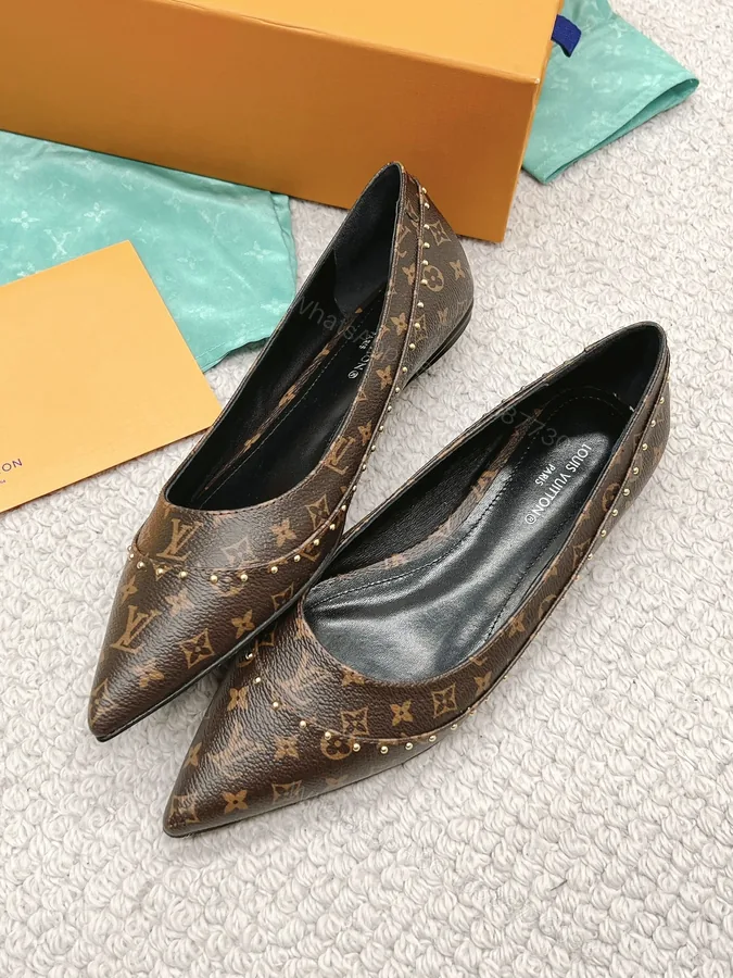 View 1 of New LUV High Heel Shoes 043