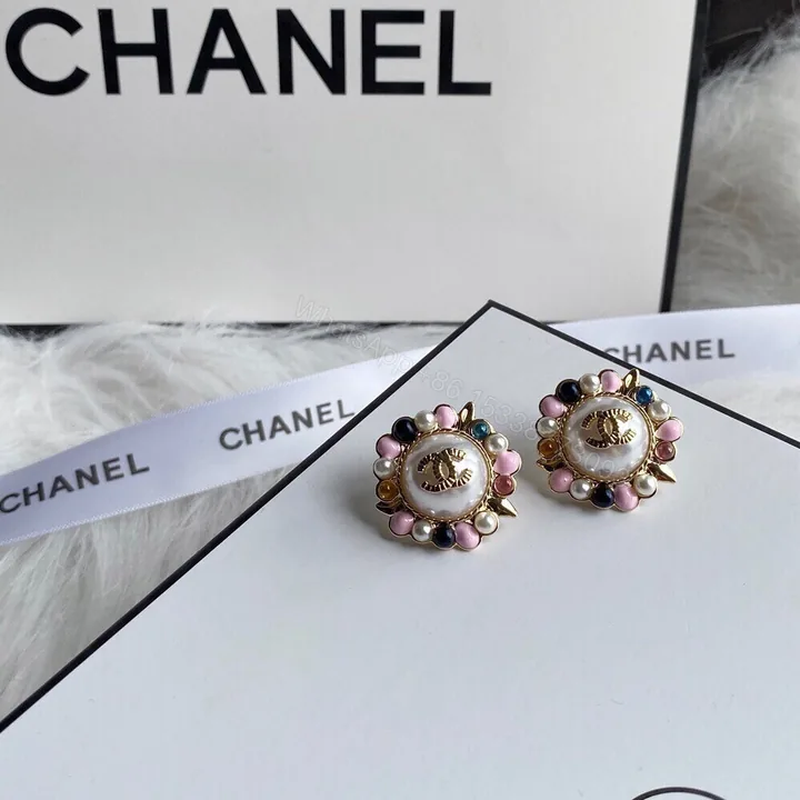 View 1 of EN – Lux Earring Chanel 029