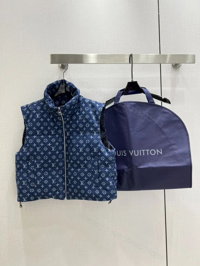 View 1 of LV 一比一藍色Monogram羽絨背心 經典提花無袖保暖外搭