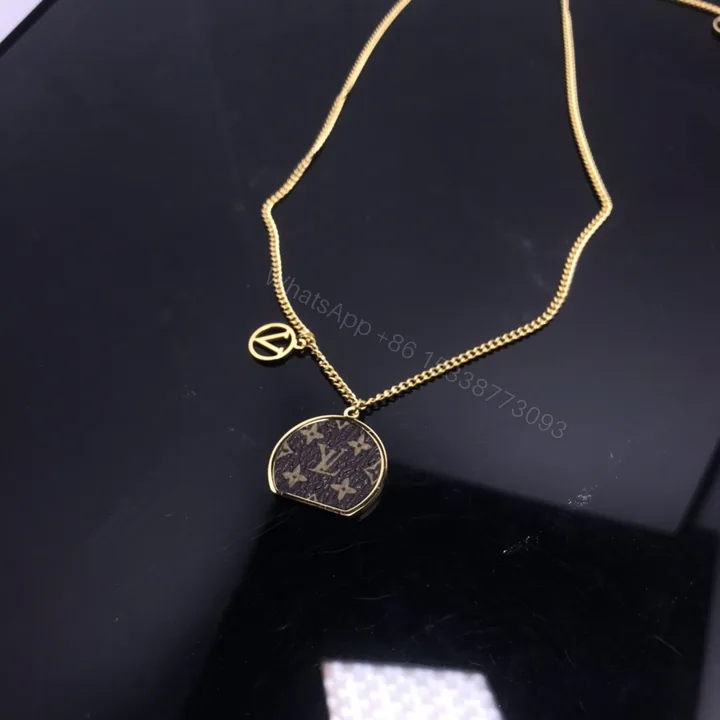 View 1 of EN – Lux LV Necklaces 087