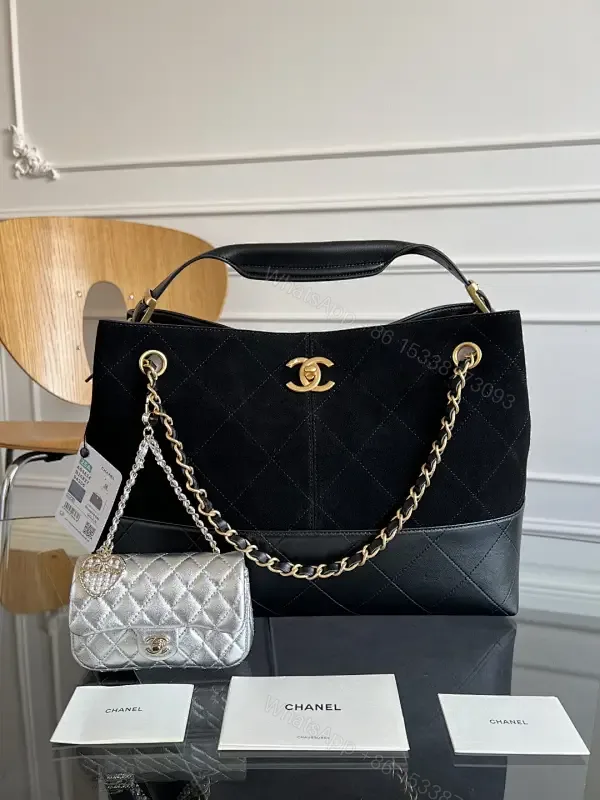 View 1 of Quilted Gold-Chain Shoulder Bag: Elegant Everyday Luxury