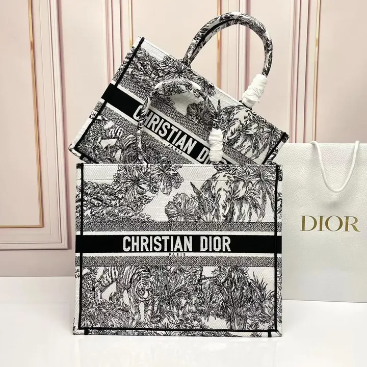 View 1 of DIOR