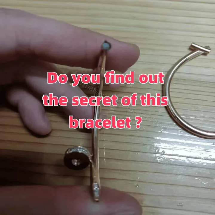 View 1 of Comment repérer les faux matériaux à l'intérieur de vos répliques de bijoux (Étude de cas réelle)